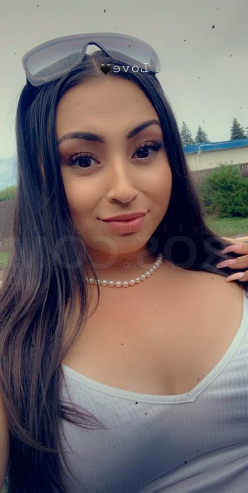 Buapat, escort in Birkenhead - 17052